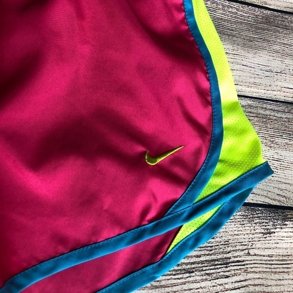 Nike Dri Fit Shorts Size XL - Picture 2 of 5